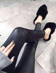 后妈的皮裤丝袜,皮裤丝袜的性感魅力