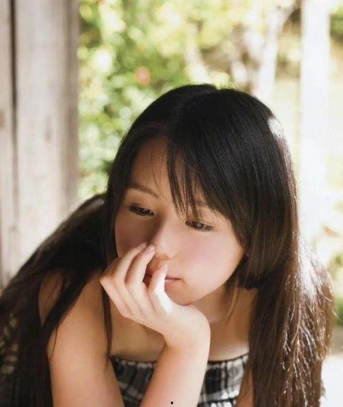 小池里奈写真在线播放,性感女神的视觉盛宴