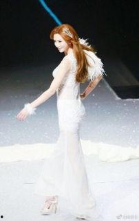 丝袜破吧,揭秘丝袜文化背后的时尚与情感