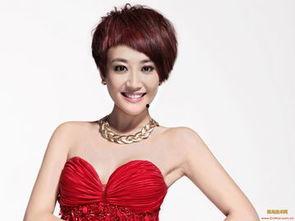 左岩和她老公合影照,幸福瞬间定格